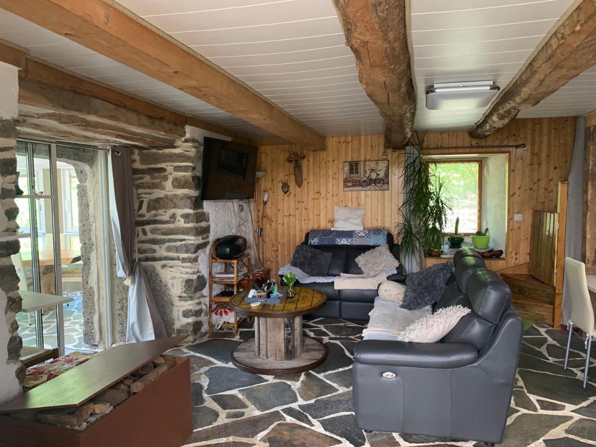 Chambres D'Hotes Le Lepadou-Bas Saint-Chély-dʼAubrac Esterno foto