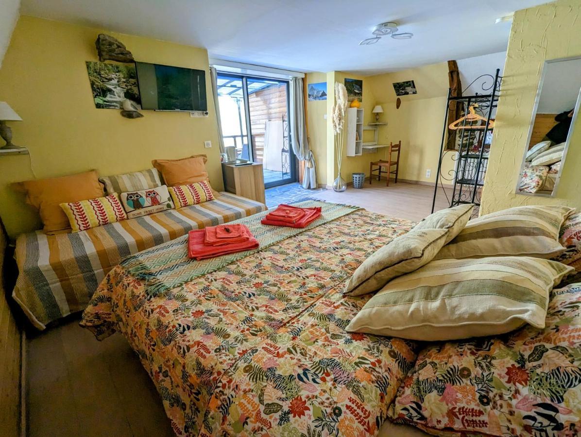 Chambres D'Hotes Le Lepadou-Bas Saint-Chély-dʼAubrac Esterno foto
