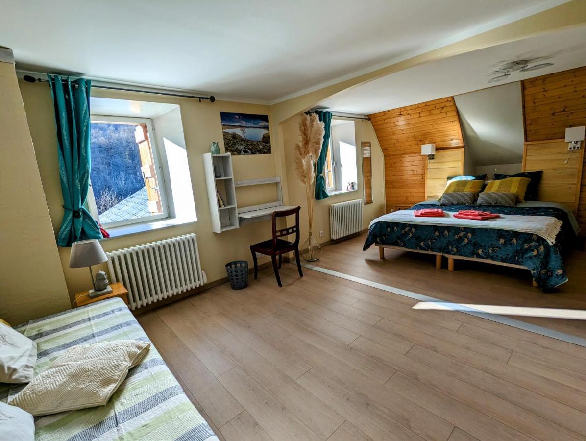 Chambres D'Hotes Le Lepadou-Bas Saint-Chély-dʼAubrac Esterno foto