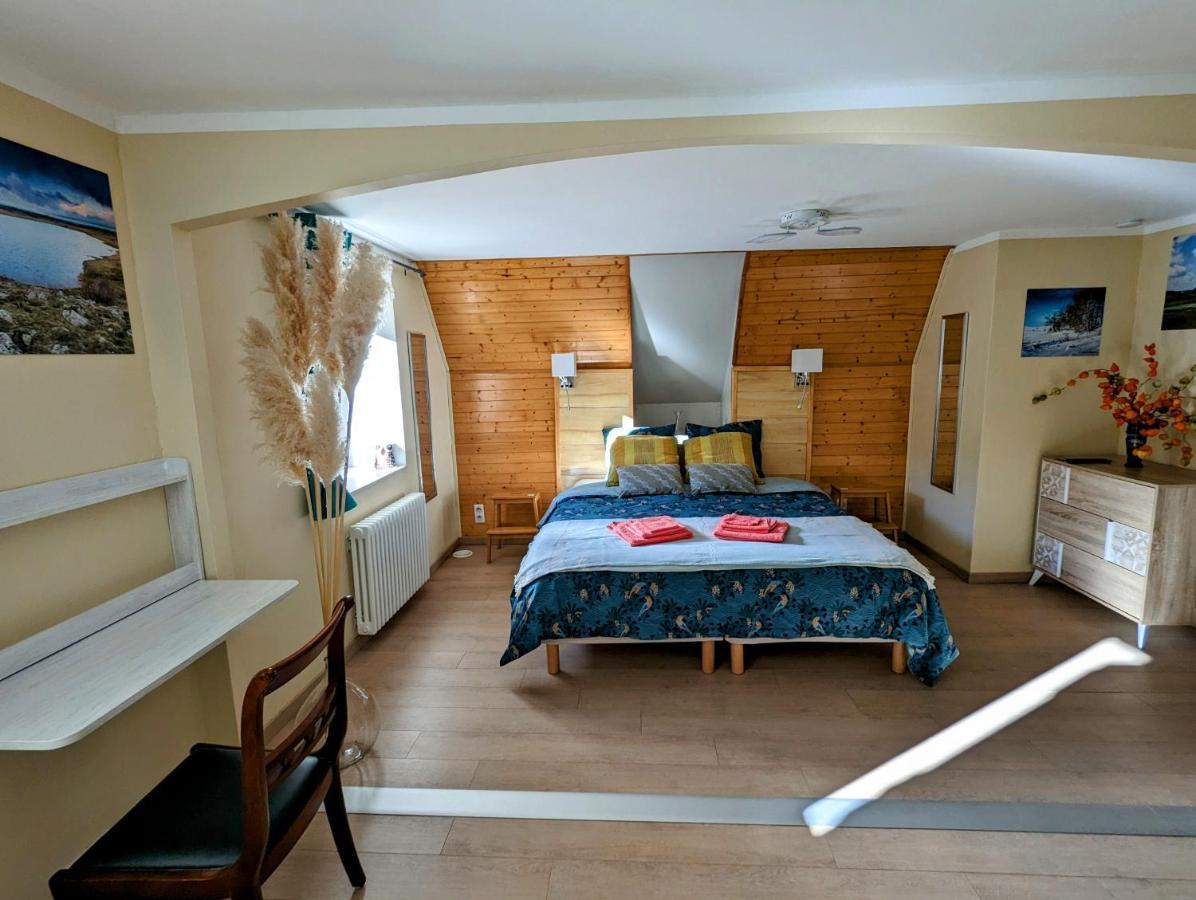 Chambres D'Hotes Le Lepadou-Bas Saint-Chély-dʼAubrac Esterno foto